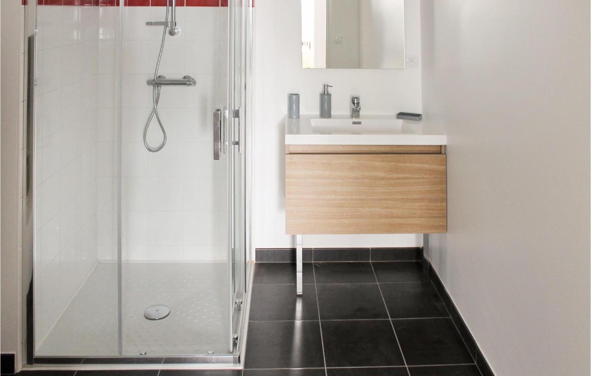 Beautiful Home In Erdeven With Kitchenette Екстер'єр фото